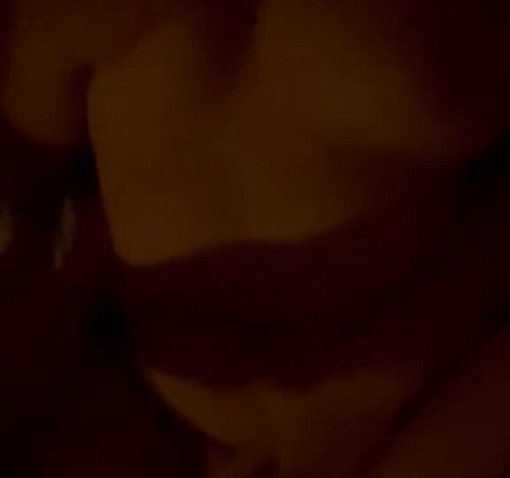 Ảnh 1 của Em chuppy vú to p2